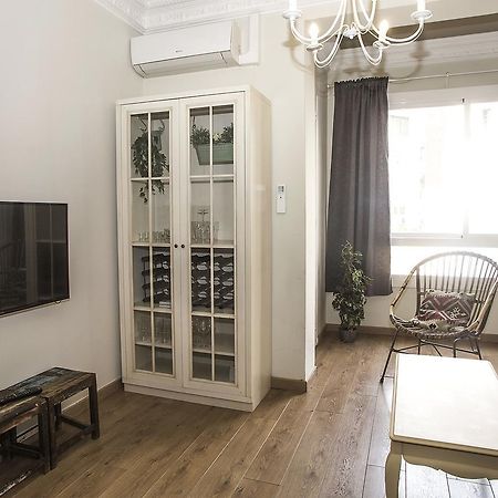 Mai & Maud Paralel Apartment Барселона Екстериор снимка