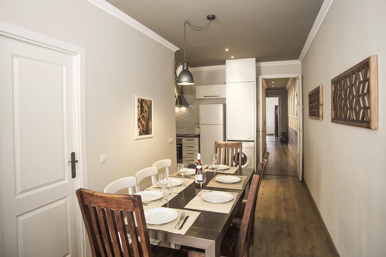 Mai & Maud Paralel Apartment Барселона Екстериор снимка